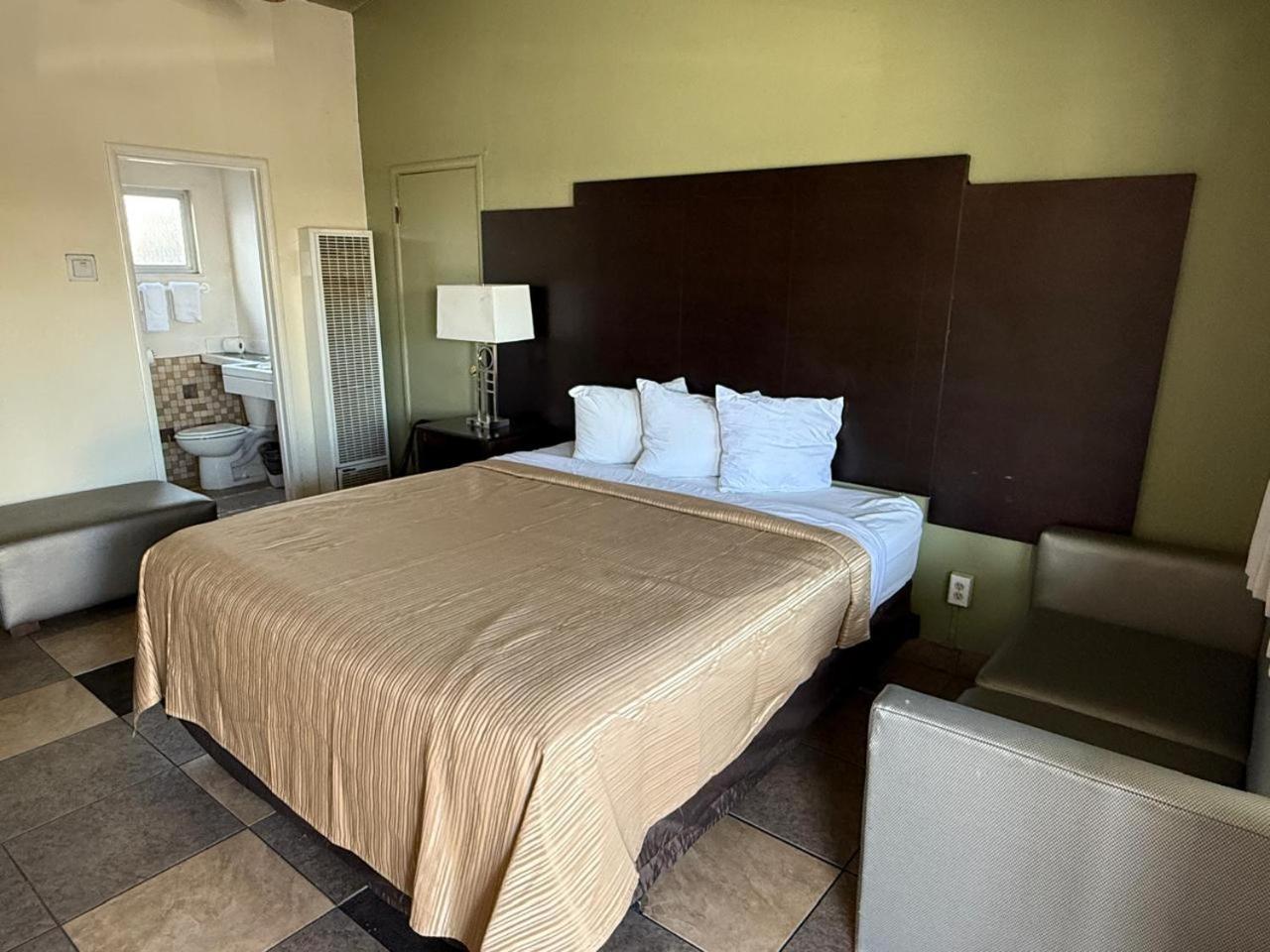 Cinderella Motel Холлистер Экстерьер фото